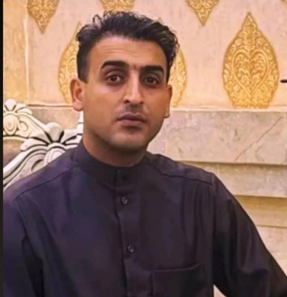 Transfert d’Ali Mousavi, manifestant d’Aban 98, à la prison de Sheiban d’Ahwaz pour purger 6 ans de prison